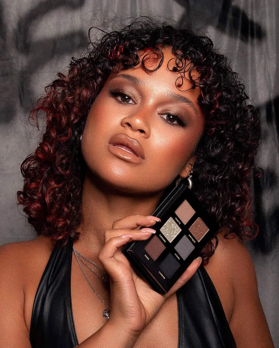 KASH Beauty - Midnight Metals Eyeshadow Palette - Image 2